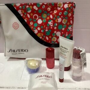 Shiseido 7-pcs Skincare gift Set